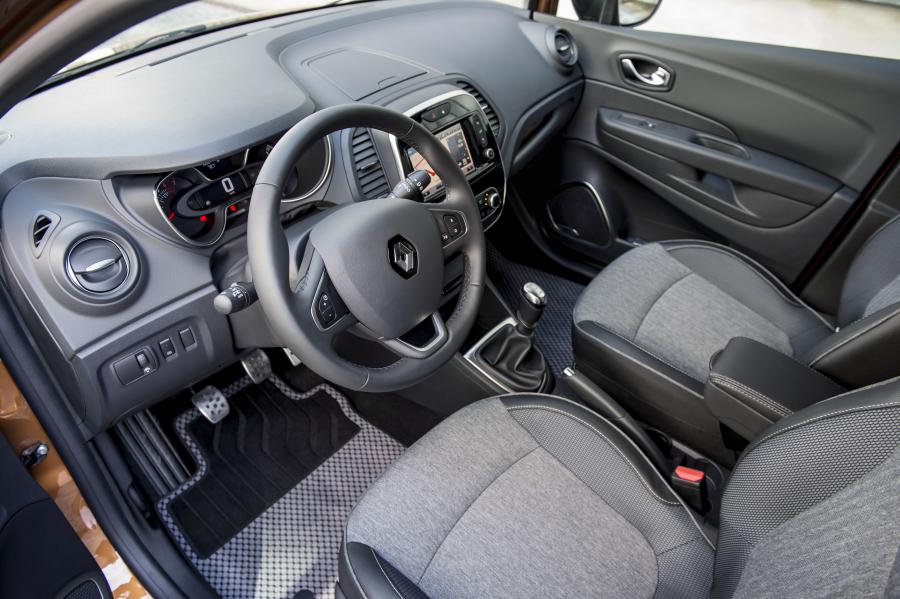 Интерьер Renault Captur 2017 года  (WW) (фото 127 из 149)